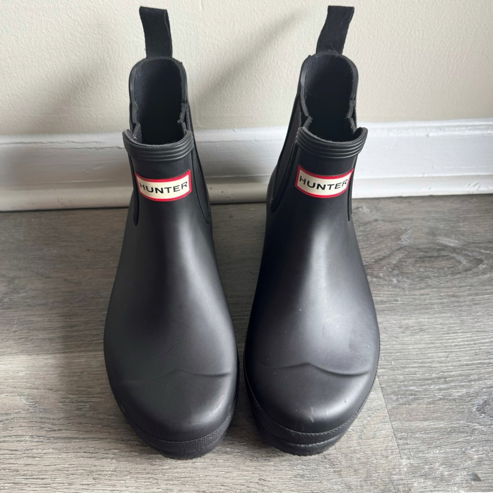 HUNTER Original Chelsea Rain Boots - Picture 3 of 13